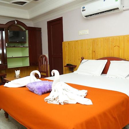 Hotel Nandha Karaikal Extérieur photo